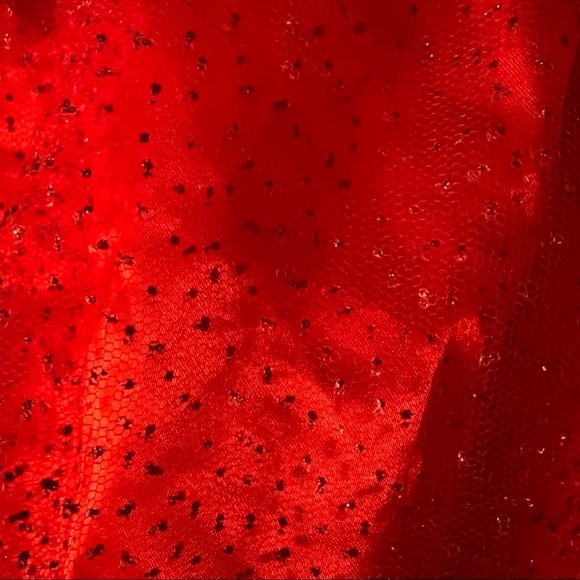 GIRL’S cap sleeved (elasticized), sequined Supergirl costume / dress / tutu - Picture 4 of 6